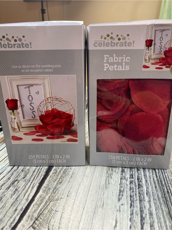 Way To Celebrate Other - Set of 2 Way to Celebrate Red Fabric Petals Wedding Décor 250 Petals Each NIB